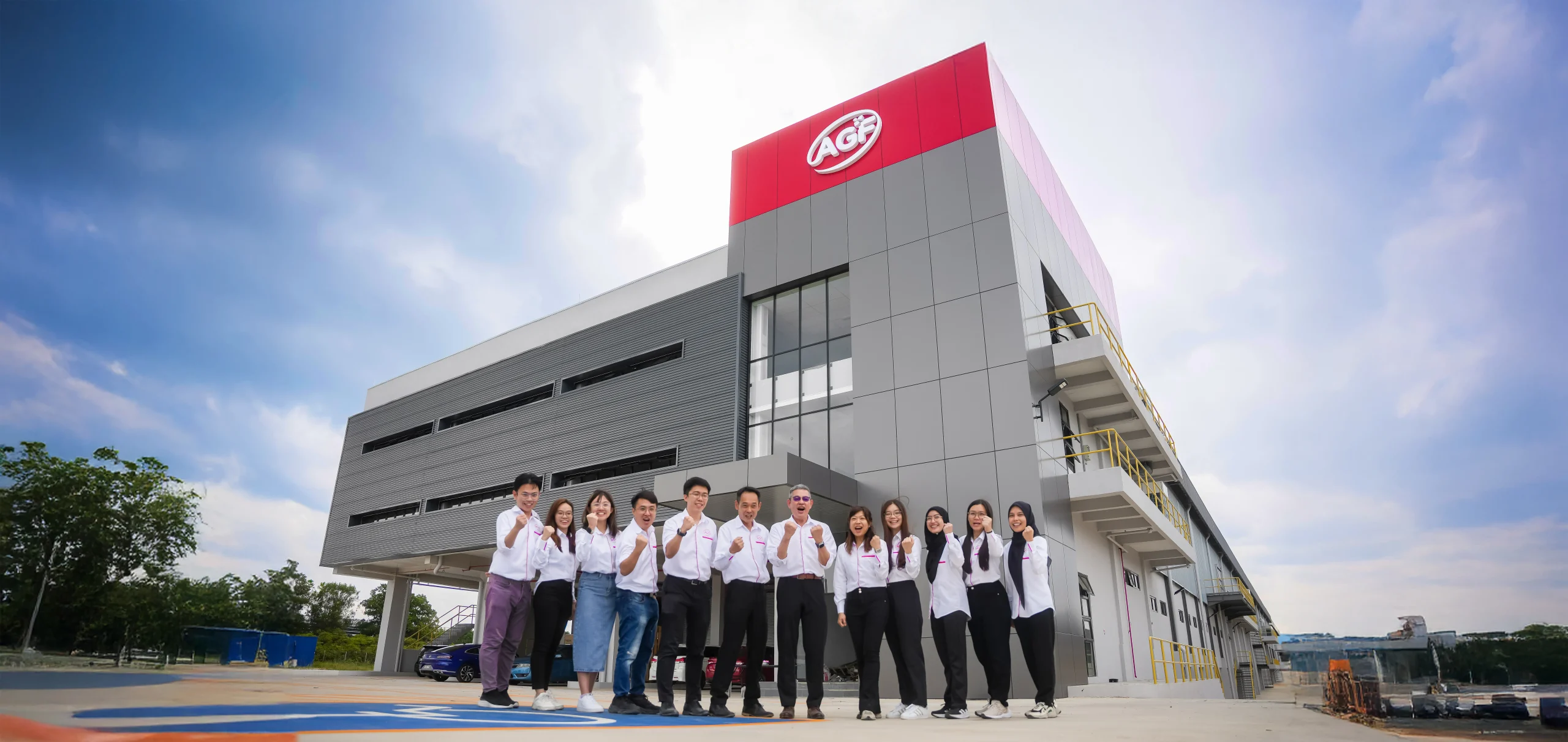 AGF R&D team formulating new nutrition products in laboratory